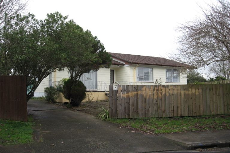 Photo of property in 6 Cadiz Place, Red Hill, Papakura, 2110