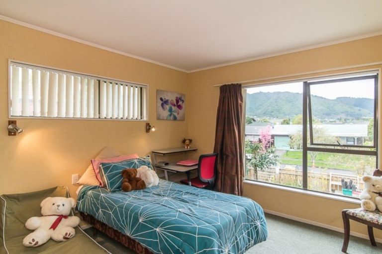 Photo of property in 93 Belvedere Avenue, Waikanae, 5036