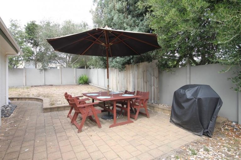 Photo of property in 1b Bagnall Place, Pauanui, Hikuai, 3579