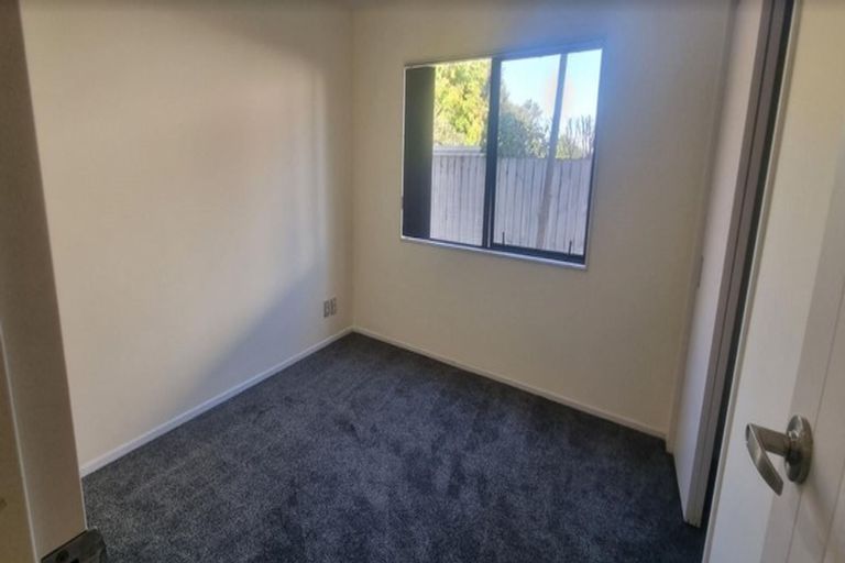 Photo of property in 28 Catlins Place, Fairview Heights, Auckland, 0632