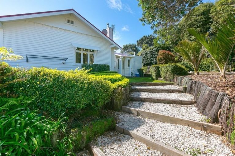 Photo of property in 18 David Street, Westown, New Plymouth, 4310