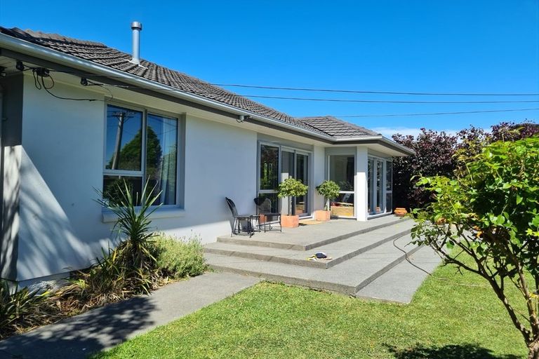 Photo of property in 2 Plynlimon Road, Fendalton, Christchurch, 8052
