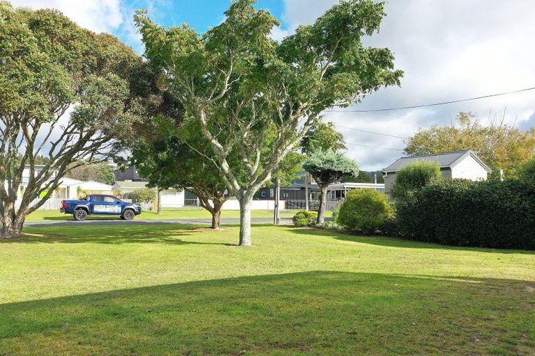Photo of property in 224 Tui Road, Whangamata, 3620