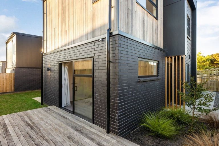 Photo of property in 1/7 Tarbett Road, Hillcrest, Hamilton, 3216