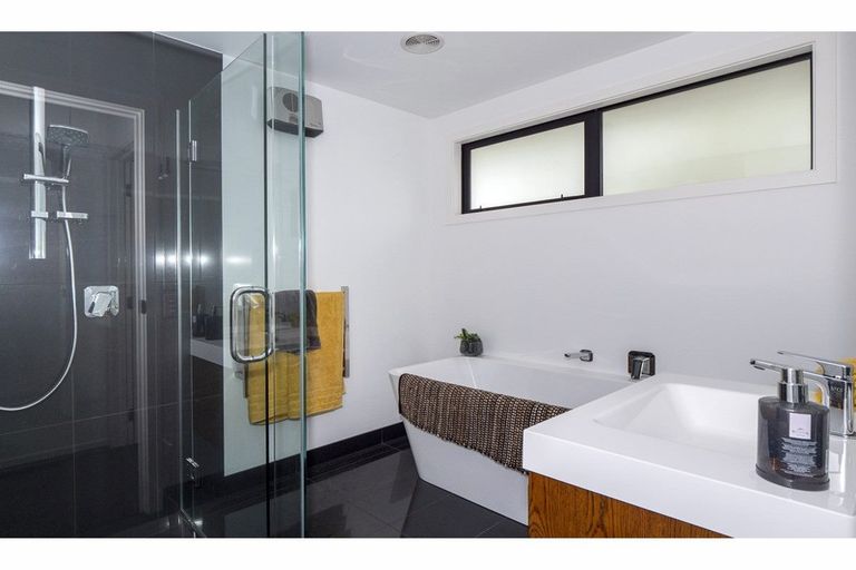 Photo of property in 174b North Street, West End, Timaru, 7910