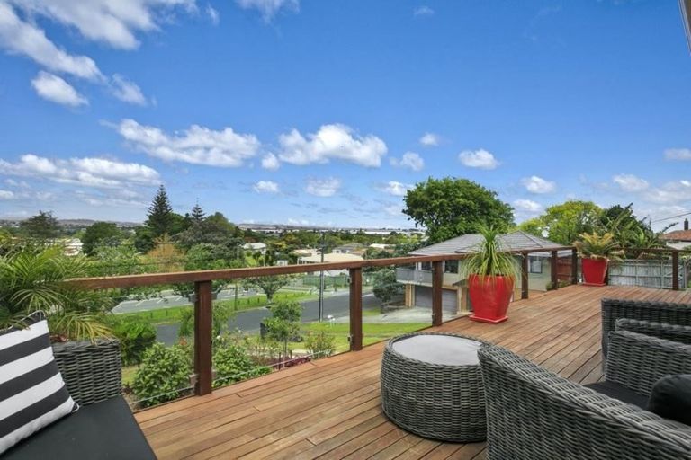 Photo of property in 31 Barrack Road, Mount Wellington, Auckland, 1060