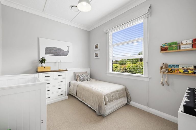 Photo of property in 18 Dorset Avenue, Westown, New Plymouth, 4310