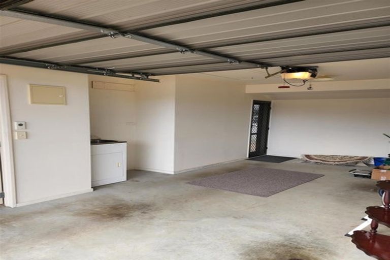 Photo of property in 9/169 Sturges Road, Henderson, Auckland, 0612