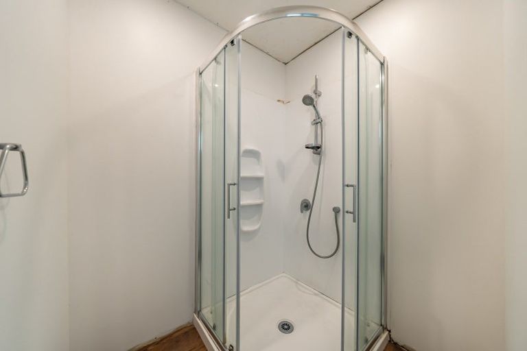 Photo of property in 19 Moores Valley Road, Wainuiomata, Lower Hutt, 5014