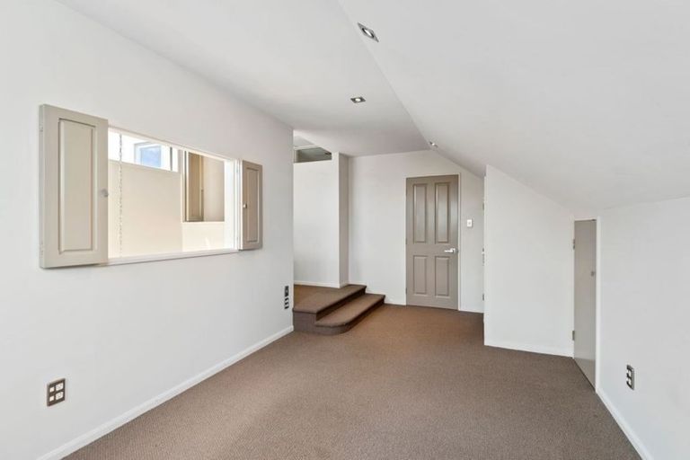 Photo of property in 120 Springfield Road, St Albans, Christchurch, 8014