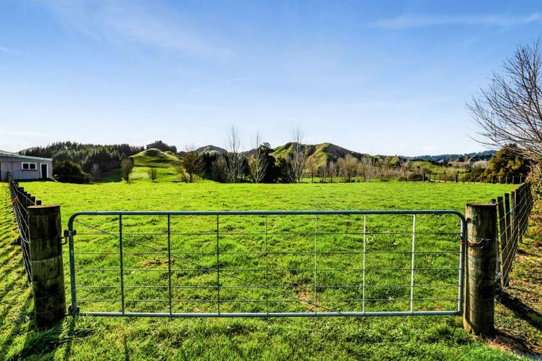 Photo of property in 2625 Ohura Road, Strathmore, Stratford, 4392