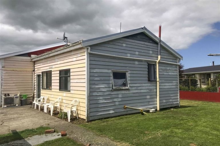 Photo of property in 63 Elles Road, Otautau, 9610