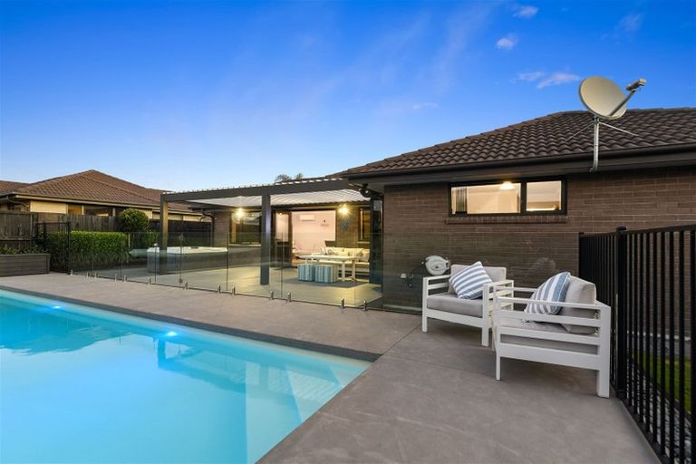 Photo of property in 11 Foxbury Court, Rototuna North, Hamilton, 3210