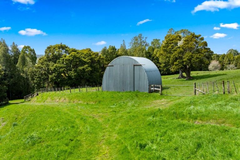 Photo of property in 692 Haruru Road, Kaukapakapa, 0873