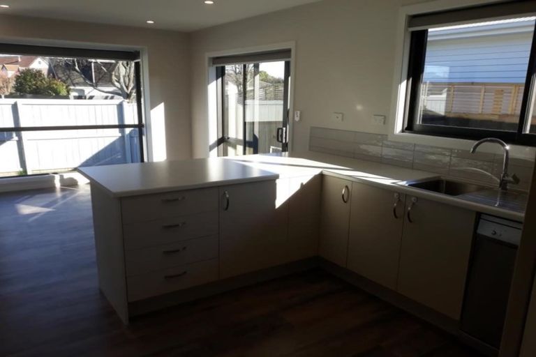 Photo of property in 2/3 Lansbury Avenue, Strowan, Christchurch, 8052