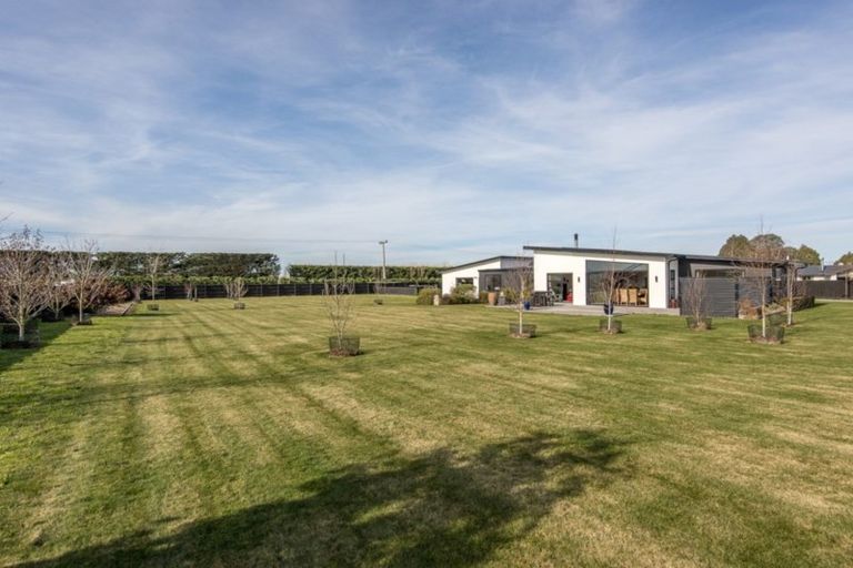 Photo of property in 18 Warwick Road, Ohoka, Rangiora, 7475