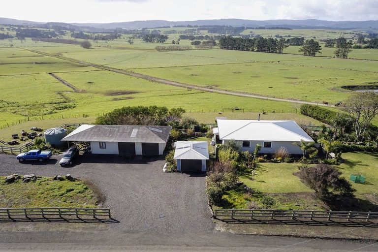 Photo of property in 176 Waitapu Road, Aranga, Dargaville, 0376