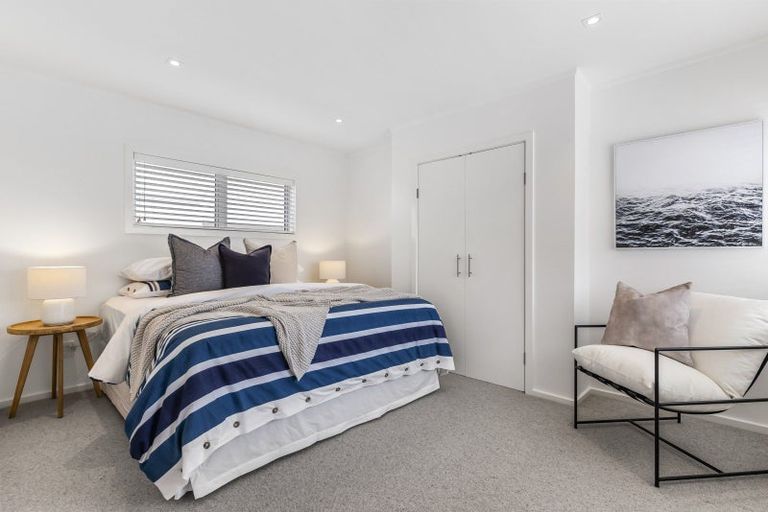 Photo of property in 48 Matakatia Parade, Matakatia, Whangaparaoa, 0930