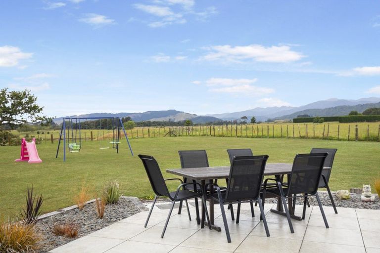 Photo of property in 335 Muhunoa Road East, Muhunoa East, Levin, 5570