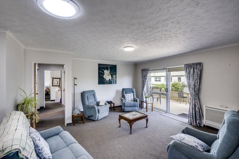 Photo of property in 1/2 Spriggs Crescent, Greenmeadows, Napier, 4112
