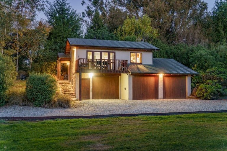 Photo of property in 355 Ballantyne Road, Wanaka, 9382