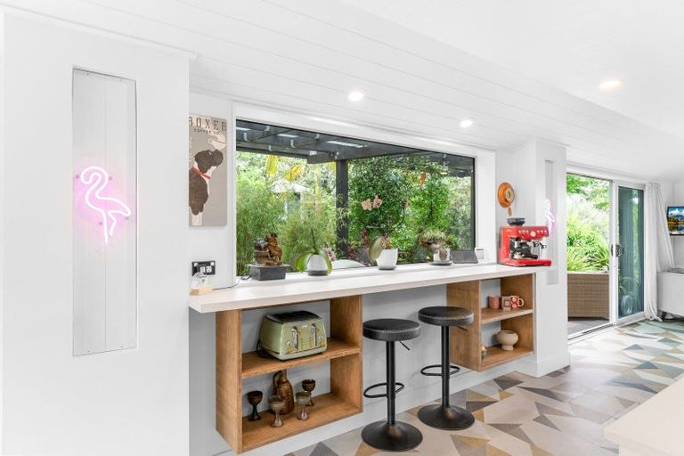 Photo of property in 215 Valley View Road, Otaika, Whangarei, 0170