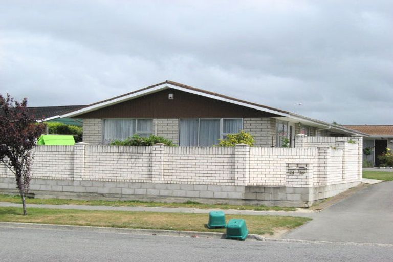 Photo of property in 2/24 Toorak Avenue, Avonhead, Christchurch, 8042
