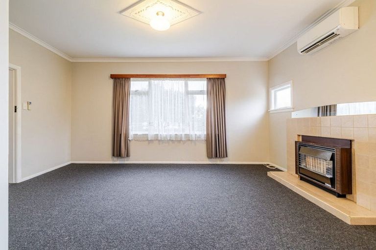 Photo of property in 26 Puriri Terrace, Roslyn, Palmerston North, 4414
