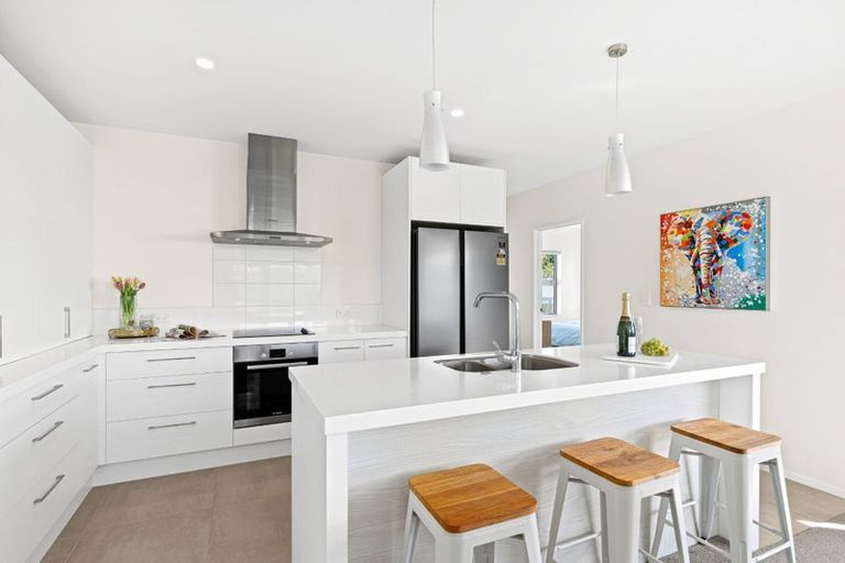 Photo of property in 35 Fairwater Road, Warkworth, 0910