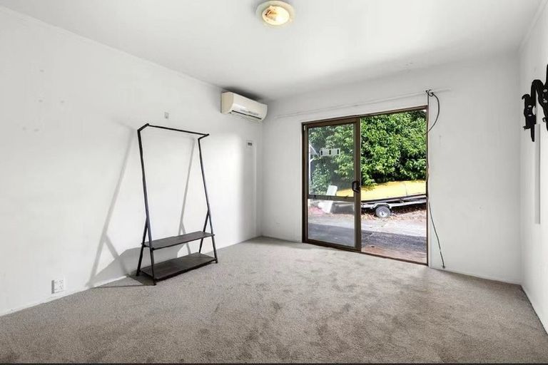 Photo of property in 81 College Road, Northcote, Auckland, 0627