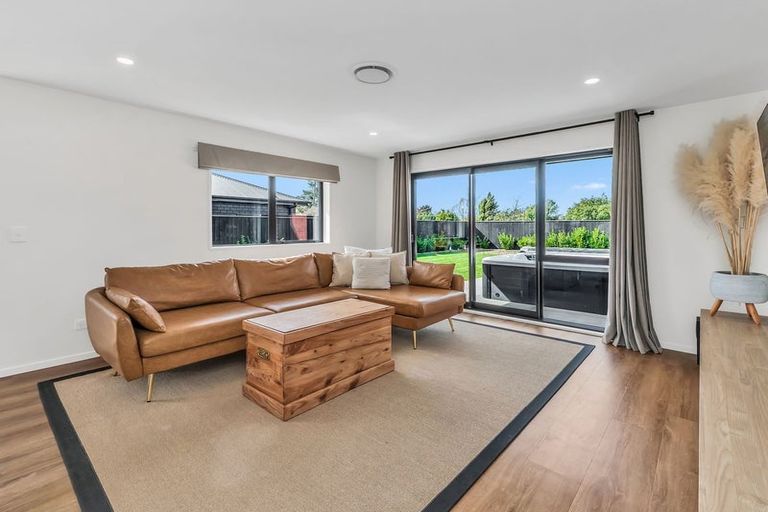 Photo of property in 15 Cedric Place, Darfield, 7510