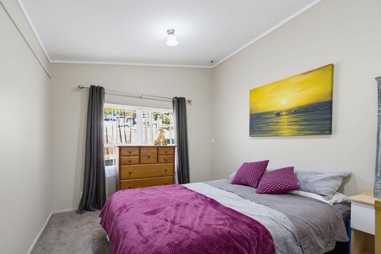 Photo of property in 29 Cedar Terrace, Stanmore Bay, Whangaparaoa, 0932