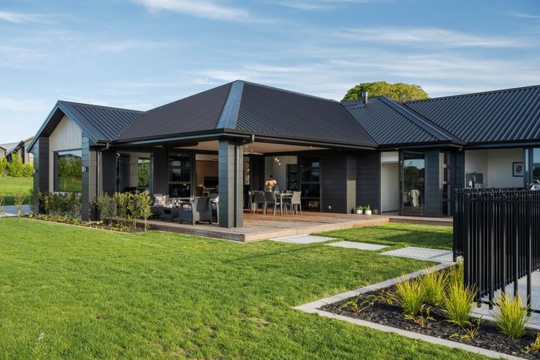 Photo of property in 8 Waitaha Place, Ruakaka, 0116