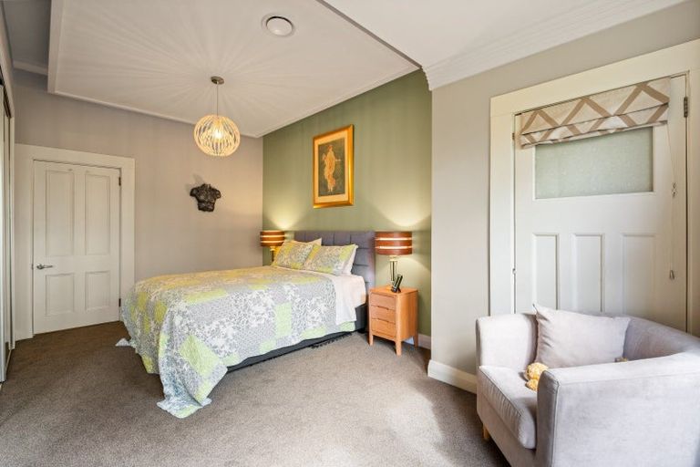 Photo of property in 26 Peel Street, Lawrence, 9532