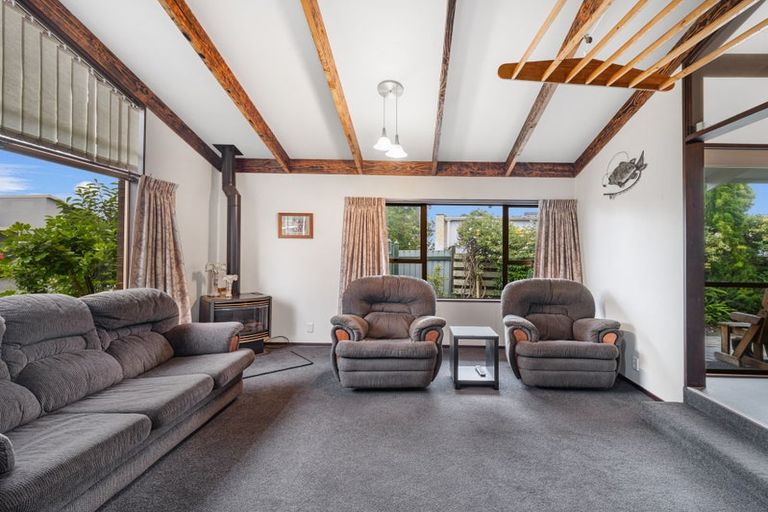 Photo of property in 17 Akepiro Place, Tawhero, Whanganui, 4501