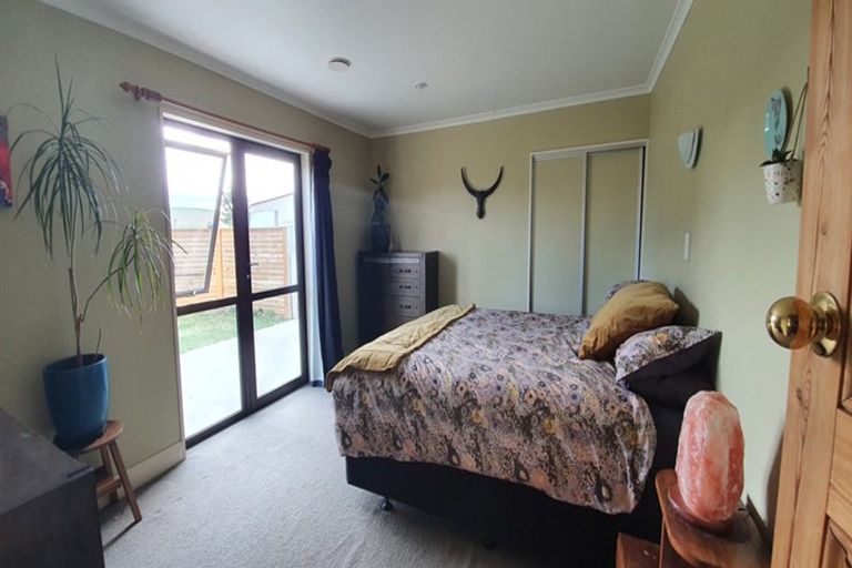 Photo of property in 35 Lauder-omakau Road, Omakau, 9376