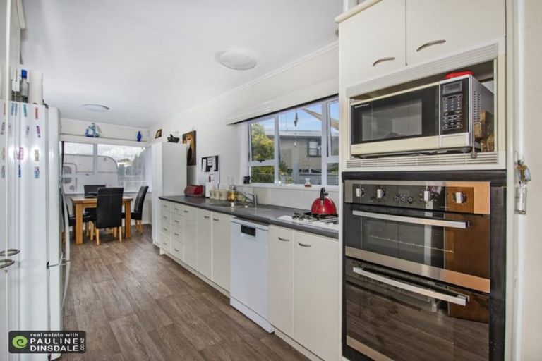 Photo of property in 2 Erin Street, Tikipunga, Whangarei, 0112