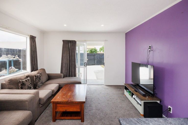 Photo of property in 23a Rhodes Drive, Kelvin Grove, Palmerston North, 4414