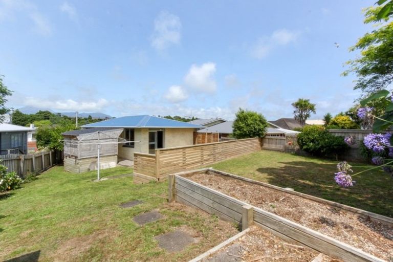 Photo of property in 23 Trafalgar Street, Westown, New Plymouth, 4310