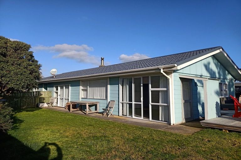 Photo of property in 57 Park Avenue, Waitarere Beach, Levin, 5510