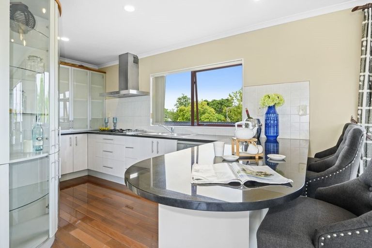 Photo of property in 79a Tiraumea Drive, Pakuranga, Auckland, 2010