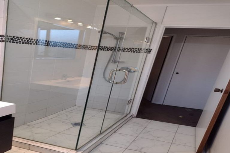 Photo of property in 15a Alma Crescent, Papakura, 2110