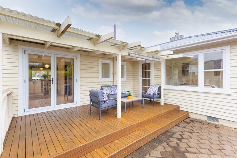 Photo of property in 107 Alexander Road, Raumati Beach, Paraparaumu, 5032