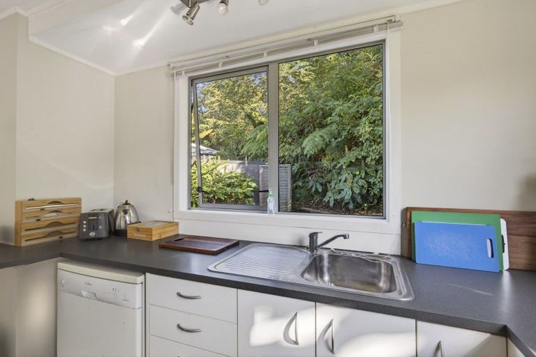 Photo of property in 8a Waterloo Place, Westown, New Plymouth, 4310