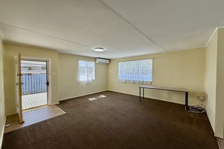 Photo of property in 2/10 Taka Street, Takanini, 2112