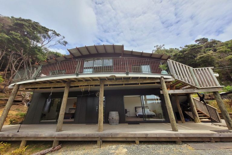 Photo of property in 8a Schoolhouse Bay Road, Kawau Island, 0920