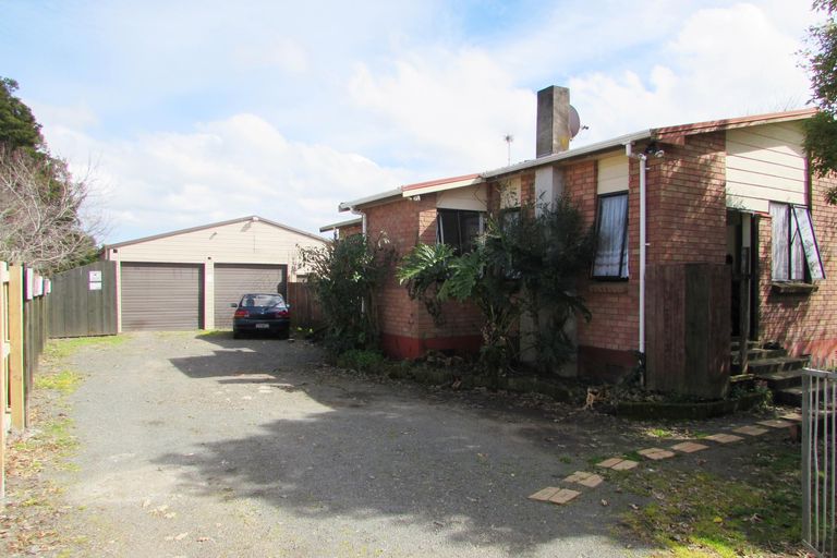 Photo of property in 2/24 Cosgrave Road, Papakura, 2110