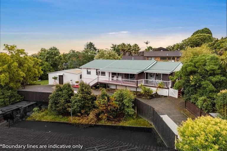 Photo of property in 26 Eugenia Rise, Totara Heights, Auckland, 2105