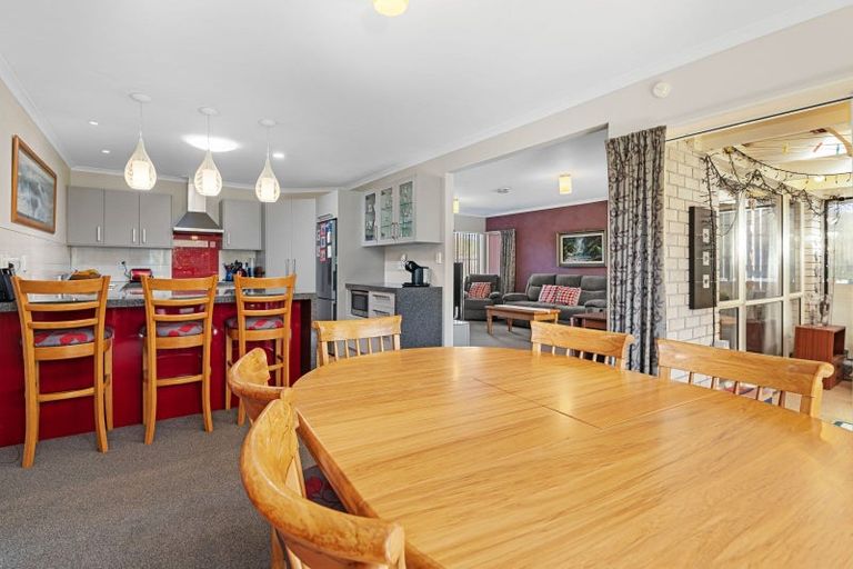 Photo of property in 480 Pukehangi Road, Pomare, Rotorua, 3015