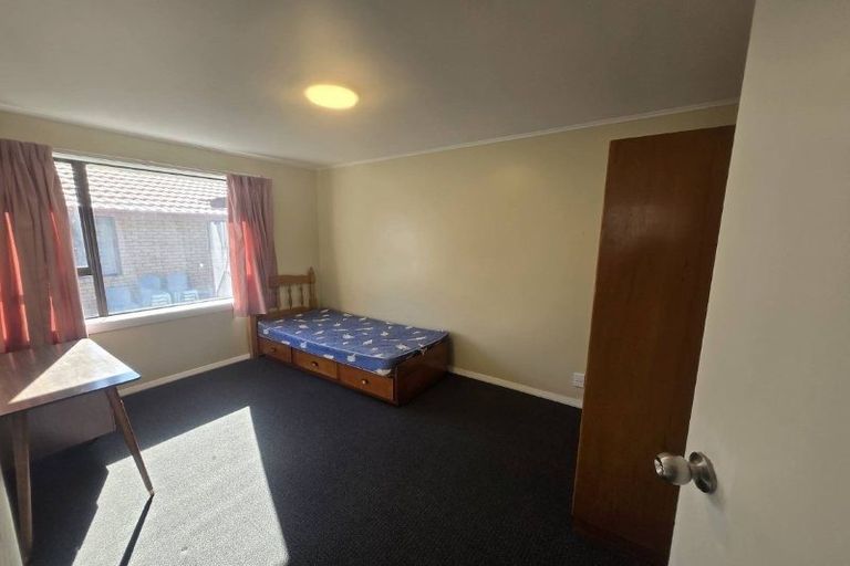 Photo of property in 10 Auburn Avenue, Upper Riccarton, Christchurch, 8041